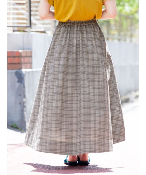 w closet（ダブルクローゼット）の「【A/W】チェック柄イレヘムロングスカート（スカート・レディース・ブラウン/ブラック・FREE）」の7枚目の写真