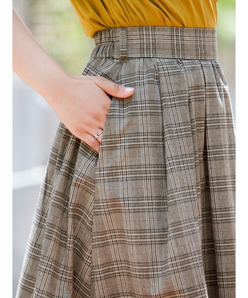w closet（ダブルクローゼット）の「【A/W】チェック柄イレヘムロングスカート（スカート・レディース・ブラウン/ブラック・FREE）」の10枚目の写真