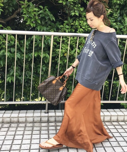 L'Appartement（アパルトモン）の「REMI RELIEFクルーネック LOGO