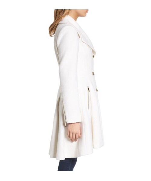 Guess(ゲス)の「Women's Guess Double Breasted Wool Blend Coat(ジャケット/アウター・レディース・Black/Pink/White・Large/Large P/Medium/Medium P/Small/Small P/X-Large/X-Large P/X-Small/X-Small P)」の5枚目の写真