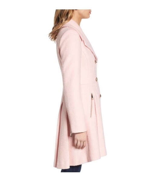 Guess(ゲス)の「Women's Guess Double Breasted Wool Blend Coat(ジャケット/アウター・レディース・Black/Pink/White・Large/Large P/Medium/Medium P/Small/Small P/X-Large/X-Large P/X-Small/X-Small P)」の4枚目の写真