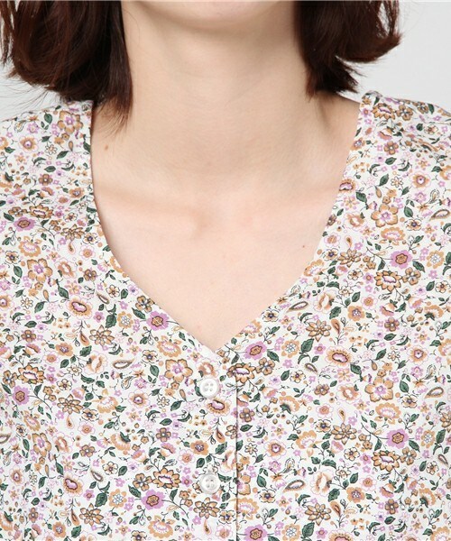 archives（アルシーヴ）の「8分袖バルーンスリーブブラウス（シャツ/ブラウス・レディース・オフホワイト/ネイビー/キャメル・MEDIUM）」の7枚目の写真