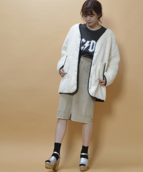 archives（アルシーヴ）の「中綿キルトボアリバーシブルコート（ミリタリージャケット・レディース・ブラック/カーキ・MEDIUM）」の16枚目の写真