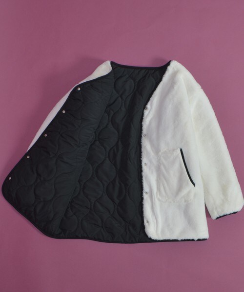 archives（アルシーヴ）の「中綿キルトボアリバーシブルコート（ミリタリージャケット・レディース・ブラック/カーキ・MEDIUM）」の21枚目の写真