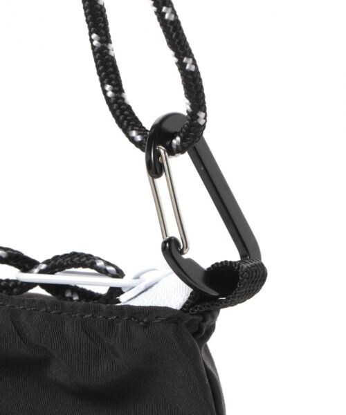 GLOBAL WORK（グローバルワーク）の「ナイロン2WAYサコッシュ（バッグ・ホワイト/ブラック/オレンジ/イエロー/ネイビー）」の10枚目の写真