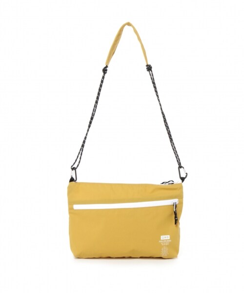 GLOBAL WORK（グローバルワーク）の「ナイロン2WAYサコッシュ（バッグ・ホワイト/ブラック/オレンジ/イエロー/ネイビー）」の4枚目の写真