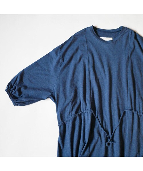 UNIVERSAL TISSU（ユニヴァーサルティシュ）の「UNIVERSAL TISSU ユニヴァーサルティシュ ソフト天竺ウエストギャザーワンピース（ワンピース・レディース・その他）」の7枚目の写真