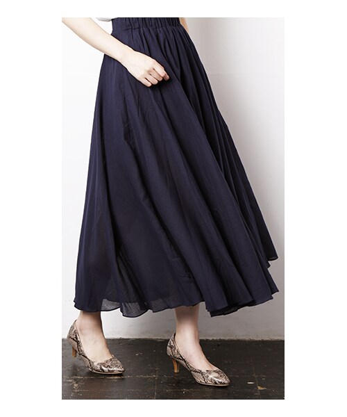 CHEER CLOSET(チアクローゼット)の「【プチプラのあや】コットンロングフレアスカート(スカート・レディース・ベージュ/ブラウン/イエロー/ブラック/グリーン/ブルー/レッド/ピンク・F)」の2枚目の写真