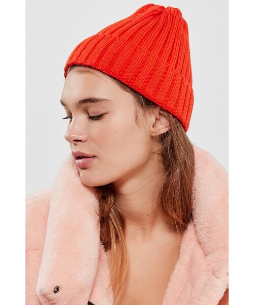 URBAN OUTFITTERS（アーバンアウトフィッターズ）の「Urban Outfitters Fisherman Beanie（帽子・レディース・Black/Red/Yellow/Blue・ONE SIZE）」の4枚目の写真