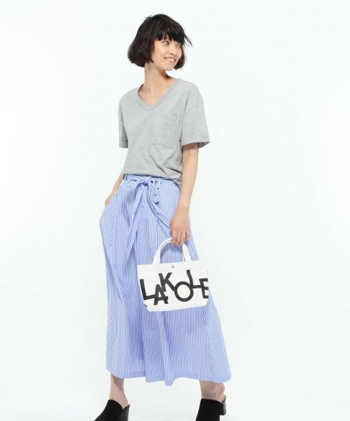 LAKOLE（ラコレ）の「リボンベルト付きTCストライプスカート（スカート・グレー()/サックス()/ネイビー()）」の5枚目の写真