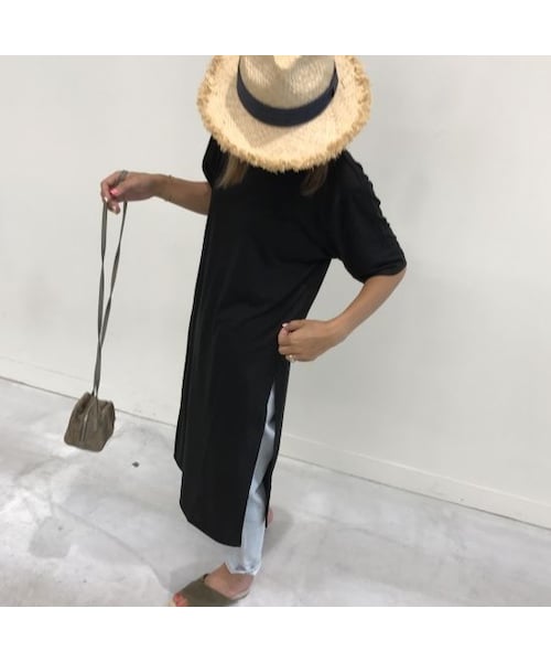 copine（コピン）の「スリット入りシンプルTシャツワンピース/ロングTシャツ（3color）【クリックポスト対象商品】（Tシャツ/カットソー・レディース・その他）」の3枚目の写真