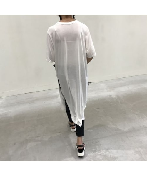 copine（コピン）の「スリット入りシンプルTシャツワンピース/ロングTシャツ（3color）【クリックポスト対象商品】（Tシャツ/カットソー・レディース・その他）」の4枚目の写真
