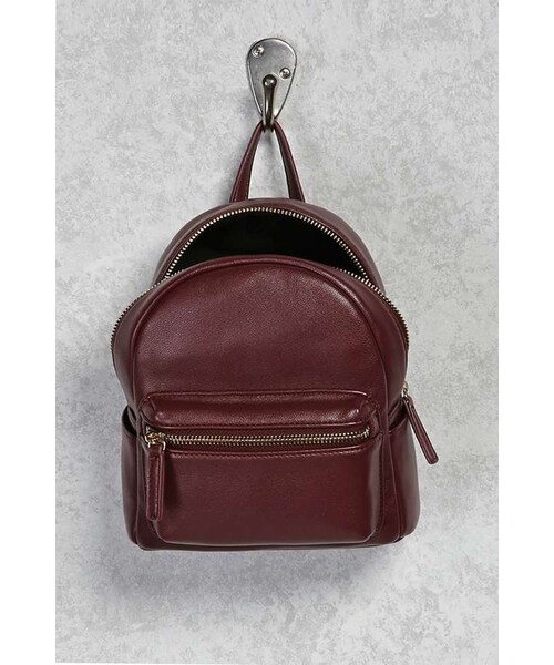 FOREVER 21（フォーエバー トゥエンティーワン）の「FOREVER 21+ Faux Leather Backpack（バックパック/リュック・レディース・Black/Brown/White・ONE SIZE）」の8枚目の写真