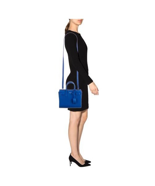 Saint Laurent(サンローラン)の「Saint Laurent Fall 2015 Nano Sac de Jour w/ Tags(ショルダーバッグ・レディース・Blue)」の2枚目の写真
