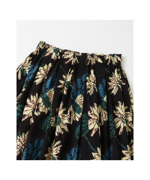 かぐれ（カグレ）の「ブロックプリントの花柄スカート（）」 - WEAR
