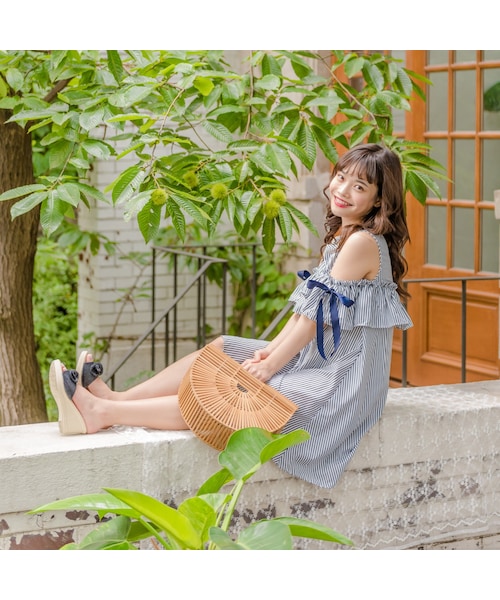 no brand（ノーブランド）の「ストライプ 肩出し リボン