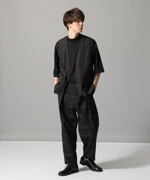 HARE（ハレ）の「ZIPベスト（トップス・ブラック/カーキ）」の5枚目の写真