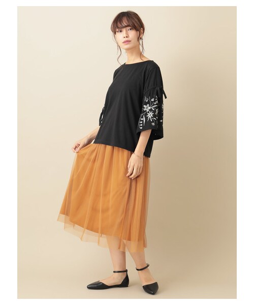 Green Parks(グリーンパークス)の「RAY CASSIN FAVORI ・RAY キャンディースリーブ刺繍7分袖プルオーバー(トップス・オフホワイト/ブラック/ボルドー/キャメル・F)」の3枚目の写真