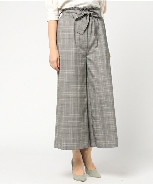 archives（アルシーヴ）の「グレンチェックウエストリラックスパンツ（その他パンツ・レディース・オフホワイト/チャコールグレー・MEDIUM）」の2枚目の写真