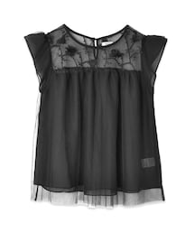 flower | petals EMB top ～ﾍﾟﾀﾙｽﾞｴﾝﾌﾞﾛｲﾀﾞﾘｰﾄｯﾌﾟ(シャツ/ブラウス)