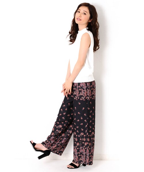 EGOIST（エゴイスト）の「フラワーペイズリーワイドパンツ（パンツ・レディース・BLACK/NAVY/BEIGE・Size : F /）」の7枚目の写真