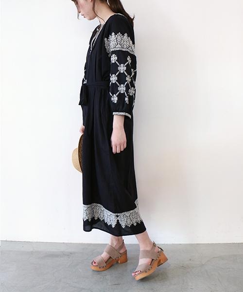 MJUKA.（ミューカ）の「刺繍マキシワンピース（）」 - WEAR 