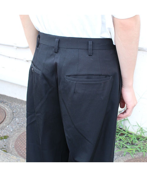 Y's（ワイズ）の「Y's for men wool tuck slacks（スラックス）」 - WEAR