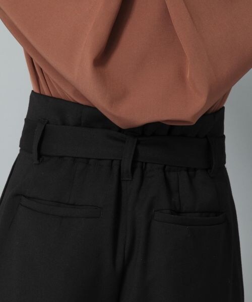 Andemiu(アンデミュウ)の「スタイルセレクトワイドパンツ(パンツ・ブラック/レッド/キャメル)」の11枚目の写真