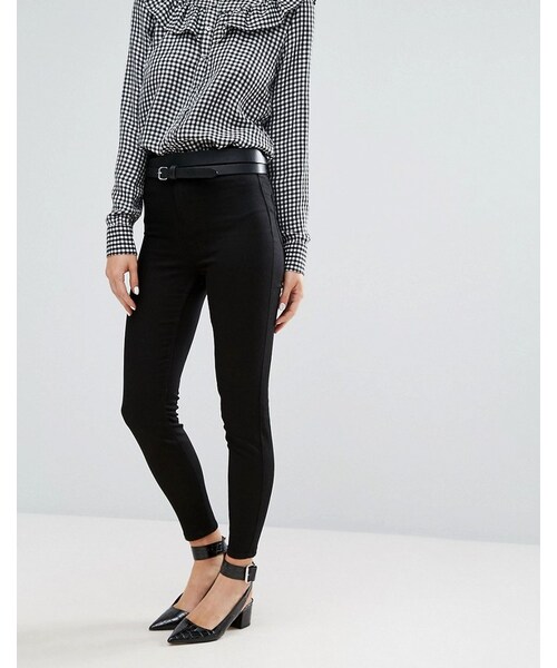 New look(ニュールック)の「New Look Super Skinny Jeans(デニムパンツ・レディース・Black・US 8/US 2/US 4/US 6/US 10)」の1枚目の写真