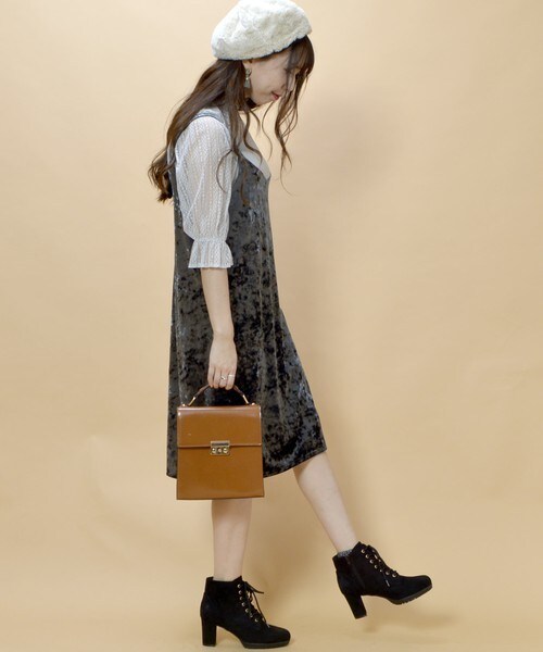 archives（アルシーヴ）の「レースアップベロアキャミワンピース（ワンピース・レディース・ブルー/ピンク/オレンジ・MEDIUM）」の5枚目の写真