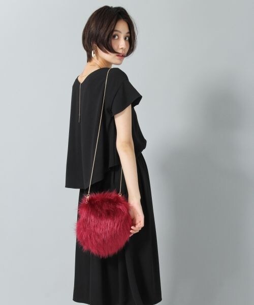 Andemiu（アンデミュウ）の「ファーショルダーＢＡＧ（バッグ・レッド）」の2枚目の写真