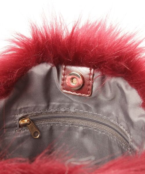 Andemiu（アンデミュウ）の「ファーショルダーＢＡＧ（バッグ・レッド）」の6枚目の写真