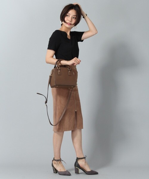 Andemiu（アンデミュウ）の「コーデュロイストレートスカート（スカート・レッド/キャメル）」の3枚目の写真