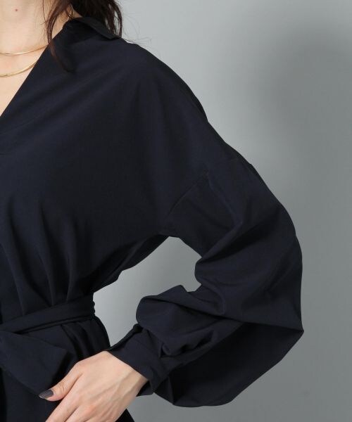 Andemiu(アンデミュウ)の「ソデタックヌケエリブラウス(トップス・チェック/ブラウン/アイボリー/ネイビー)」の14枚目の写真