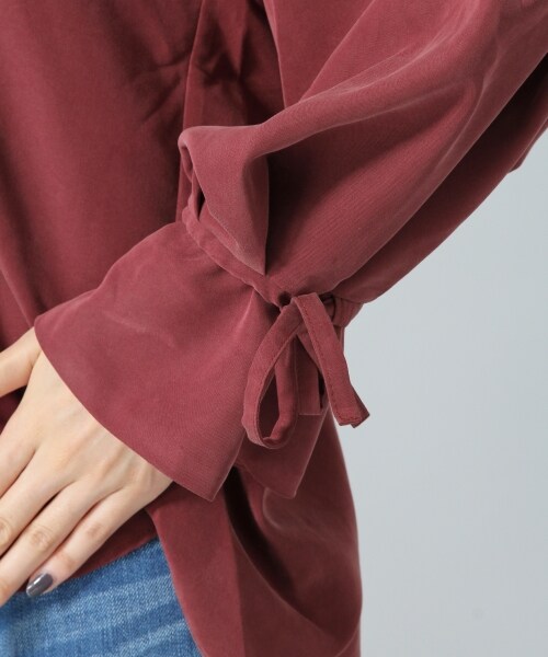 Andemiu（アンデミュウ）の「アクセツキソデボリュームブラウス（トップス・レッド/ブラウン/アイボリー/カーキ）」の18枚目の写真