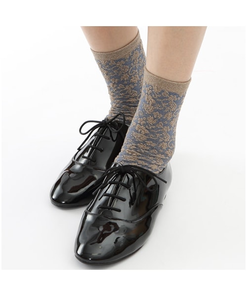 靴下屋 クツシタヤ の ラメフロート花柄ソックス レッグウェア Wear