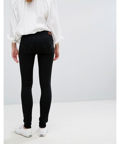 Hollister(ホリスター)の「Hollister Super Skinny Jean(デニムパンツ・レディース・Black・W28/W26/W30/W29/W25/W31/W27)」の4枚目の写真