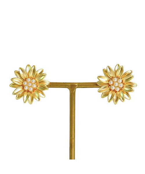 flower(フラワー)の「marigold earring ~マリーゴールドイヤリング(イヤリング・レディース・gold・ONESIZE)」の1枚目の写真