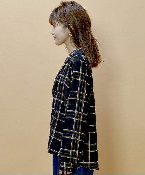 archives（アルシーヴ）の「チェック開衿シャツ（シャツ/ブラウス・レディース・ブラック/ネイビー/ワイン・MEDIUM）」の4枚目の写真