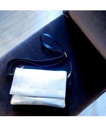 VIOLAd'ORO | VIOLA d'ORO シルバーショルダーバッグ(ショルダーバッグ)