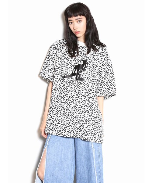 EMODA(エモダ)の「【EMODA×KANGOL】BIG MARK Tシャツ(トップス・レディース・ブラック/パープル/ライトミックス・F)」の4枚目の写真