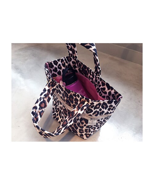 MAISON DE REEFUR（メゾンドリーファー）の「LeSportsac Pettite Amour トート（バッグ・レディース・Leopard Holic・F）」の16枚目の写真