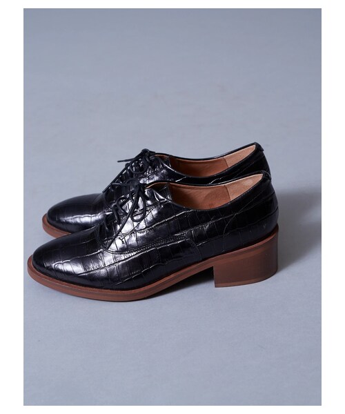 GARAGE OF GOOD CLOTHING（ガレージオブグッドクロージング）の「【予約商品】別注型押しレースアップシューズ（シューズ・ブラック/ブラウン・36/37/38）」の2枚目の写真