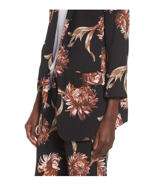 Leith   （-）の「Women's Leith Floral Print Blazer（テーラードジャケット・レディース・Black・XX-Large/Large/Medium/Small/X-Large/X-Small）」の3枚目の写真