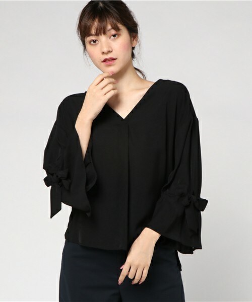 archives（アルシーヴ）の「キャンディスリーブブラウス（シャツ/ブラウス・レディース・オフホワイト/ブラック/ピンク系その他・MEDIUM）」の2枚目の写真