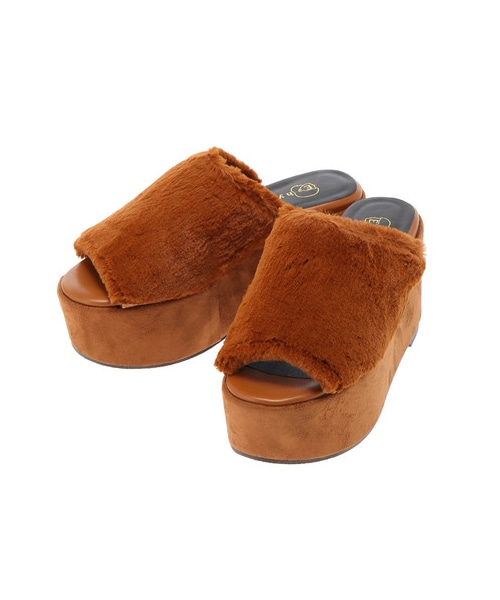 E hyphen world gallery（イーハイフンワールドギャラリー）の「ファー厚底サンダル（シューズ・ブラック/ブラウン・S/M/L）」の8枚目の写真