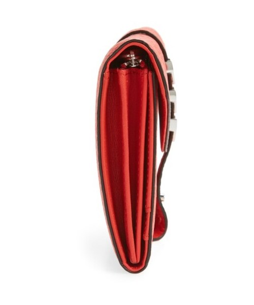 Mackage（マッカージュ）の「Women's Mackage Atlas Leather Envelope Wallet - Red（財布・レディース・Red・One Size）」の5枚目の写真