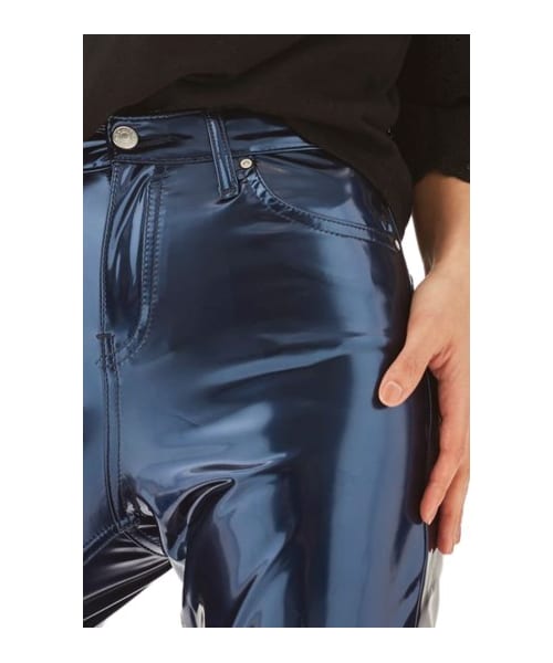 TOPSHOP（トップショップ）の「Women's Topshop Jamie Vinyl Skinny Jeans（デニムパンツ・レディース・Blue・25 x 30/26 x 30/28 x 30/30 x 30/32 x 30/34 x 30/36 x 30）」の2枚目の写真