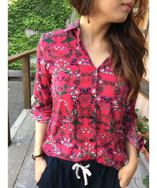 Savoir ネイビー 花柄 長袖シャツ　新品未使用♡ UNIQLO ユニクロ 花柄長袖シャツ ブルー 青 ネイビー 総柄 小花