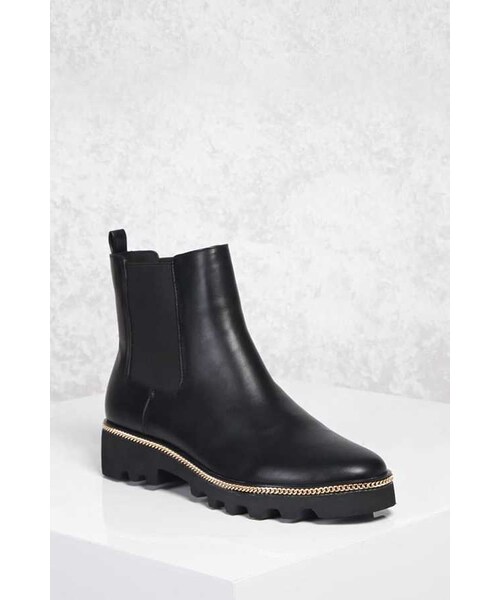 FOREVER 21（フォーエバー トゥエンティーワン）の「FOREVER 21 Curb Chain Chelsea Boots（ブーツ・レディース・Black・5.5/6/7/7.5/8/9/10）」の5枚目の写真